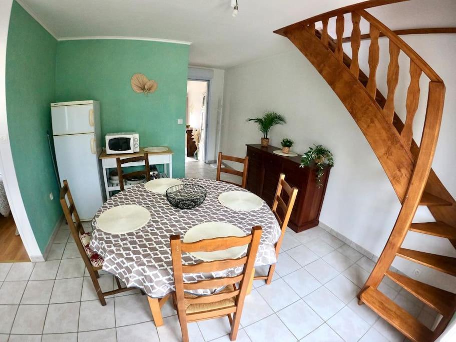 Maison *