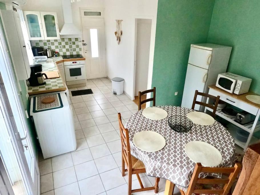 Maison Holiday home *